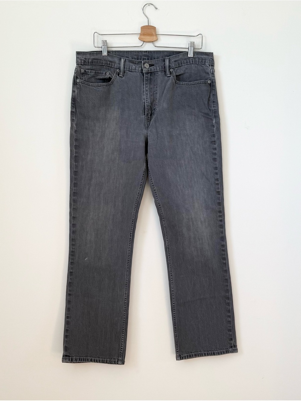 Levi's Men's Charcoal Straight-Leg Jeans